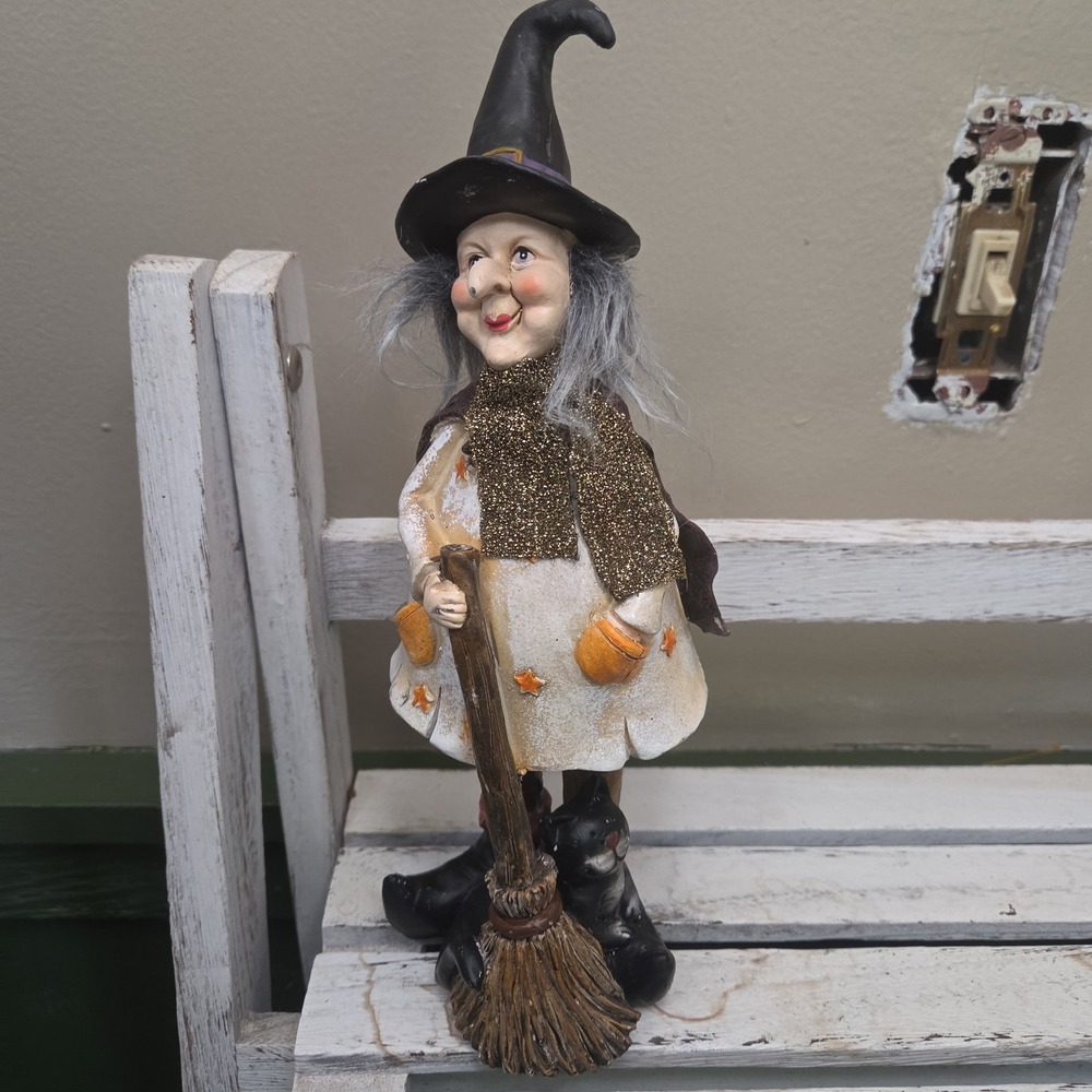 Vintage Primitive Halloween Ugly Whimsy Witch Figurine Resin Tabletop Decor